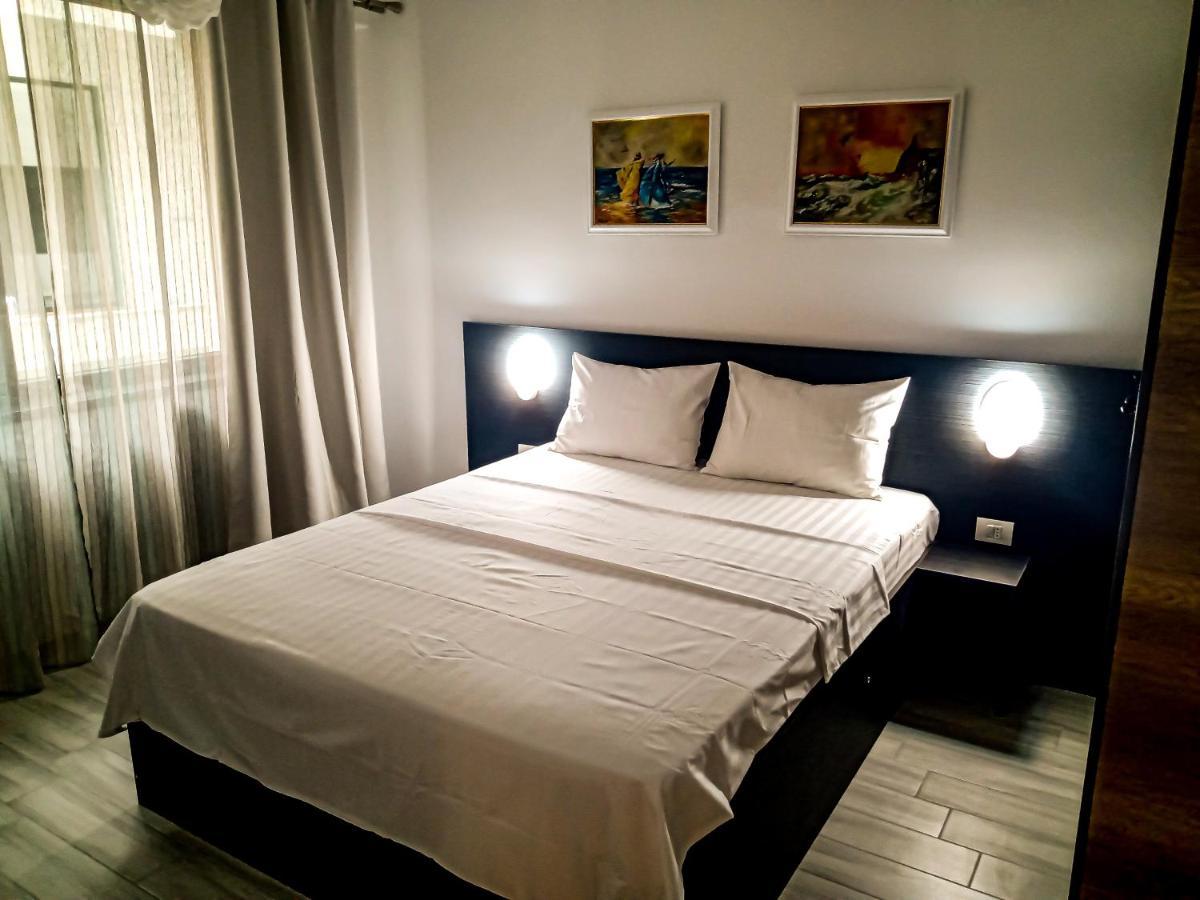 Ric Apartament Năvodari Екстериор снимка