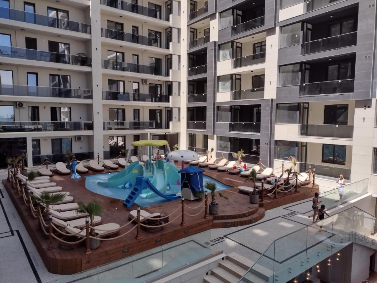 Ric Apartament Năvodari Екстериор снимка